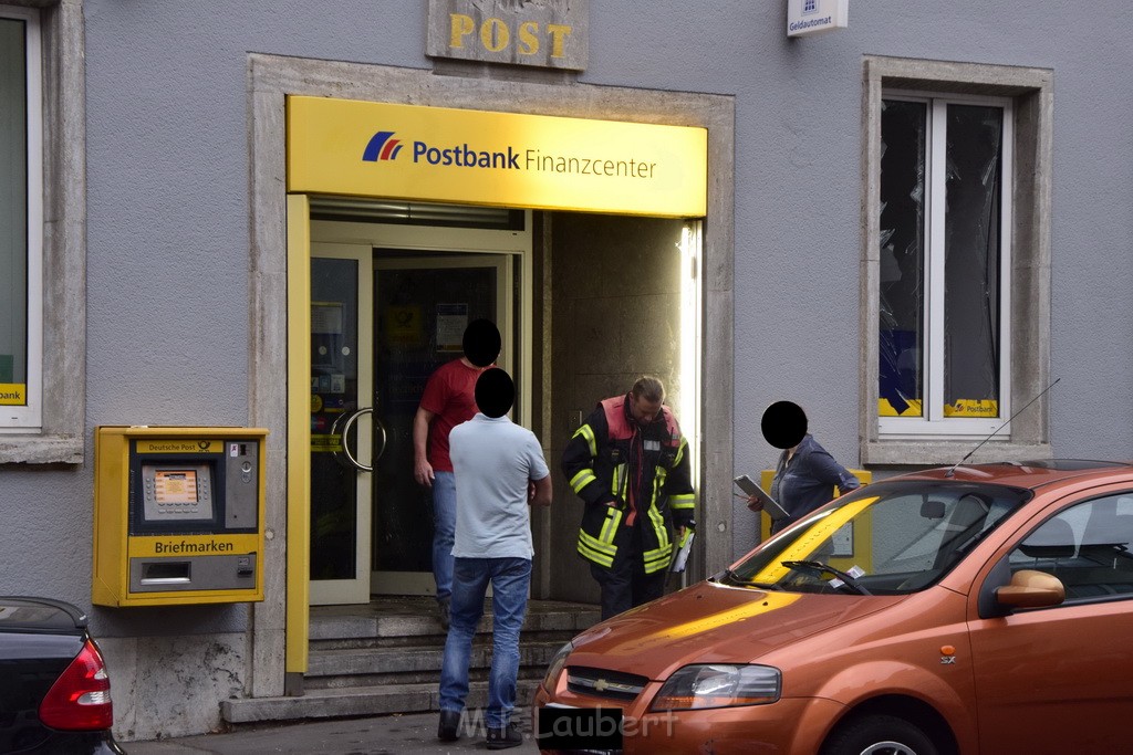 Geldautomat gesprengt Koeln Lindenthal Geibelstr P101.JPG - Miklos Laubert